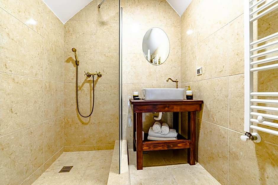 Yael Luxury Apartments 3