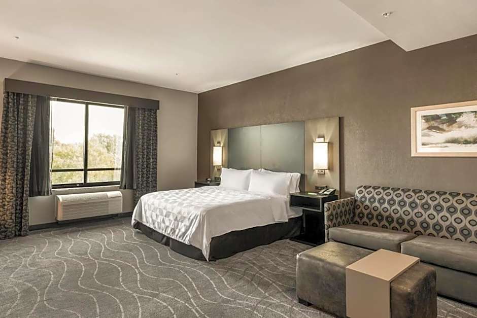 Holiday Inn Hotel & Suites Milpitas By IHG