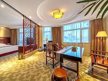 Carey Harmony Dunp Hotel Grand Cross Centre