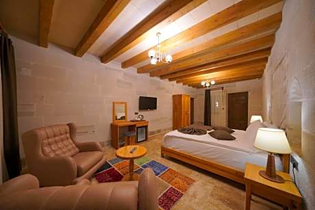 Junior Suite with Balcony