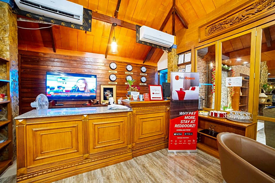 RedDoorz Plus @ Starhomes Olivianville