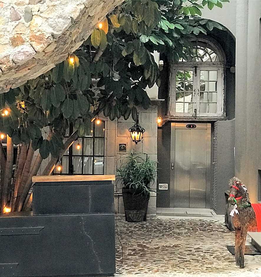 Casa Tierra Negra