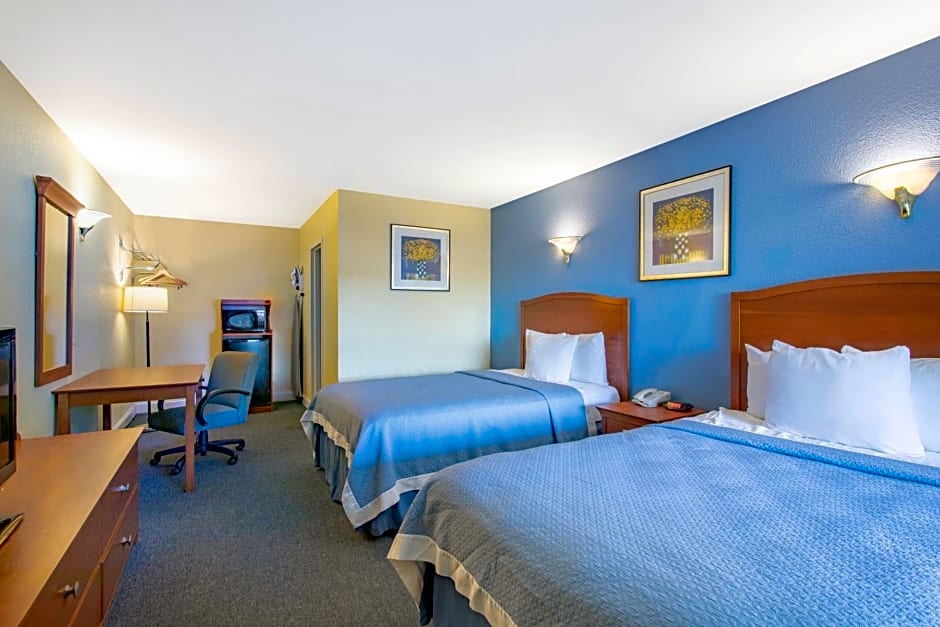 Days Inn by Wyndham Elmsford