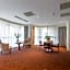 The Grand Gloria Hotel