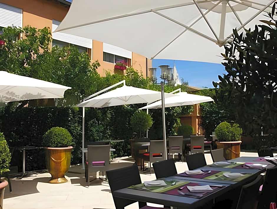 Le Carre d'Alethius Logis Hotel Restaurant