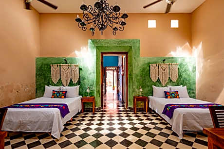 Deluxe Family Suite