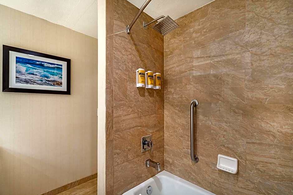 Best Western Plus Carpinteria Inn