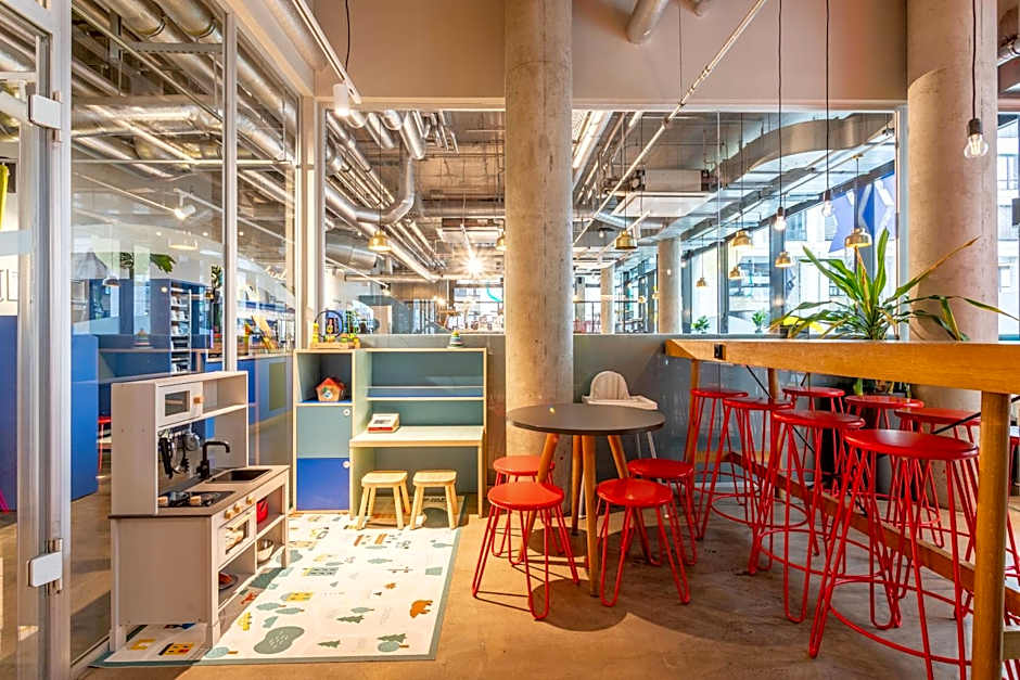 MEININGER Hotel Berlin East Side Gallery