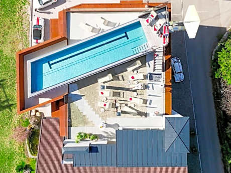 Al Plan, A mountain moving hotel