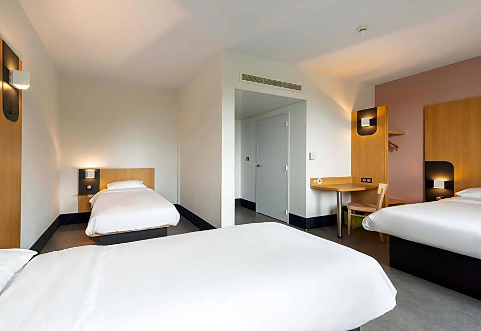 B&B HOTEL Nantes Savenay