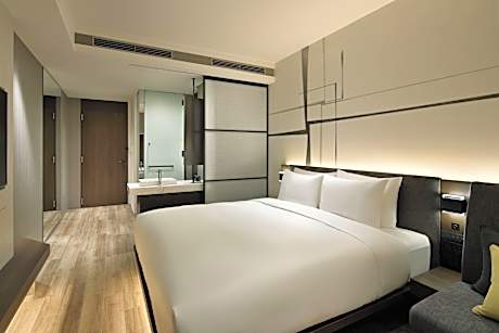 1 King / Low Floor, Guest room, 1 King, Low floor