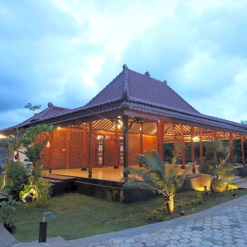 The Royal Joglo by ZUZU