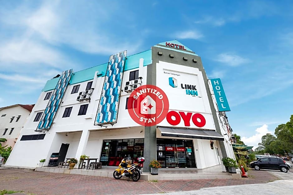 Super OYO 246 Link Inn