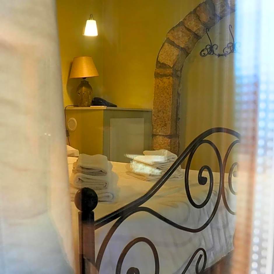 Al Piccolo Borgo Locanda Con Alloggio