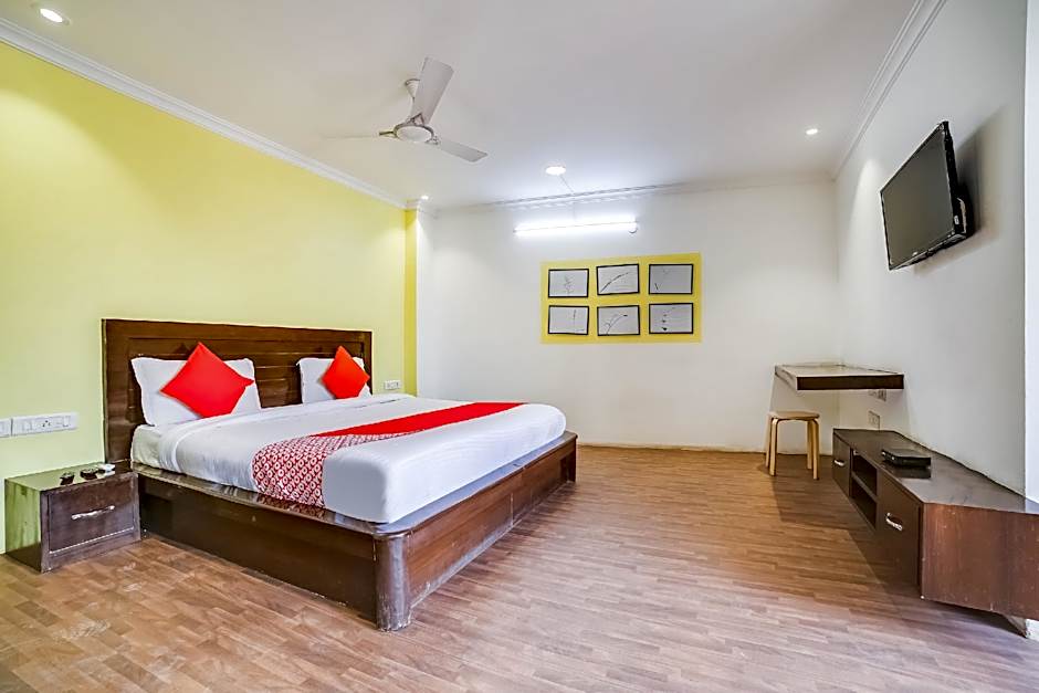 Hotel Carol Garden by OYO Rooms – Delhi, NY