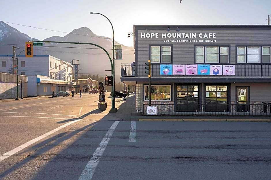 Inn The Mountains, an Ascend Collection Hotel