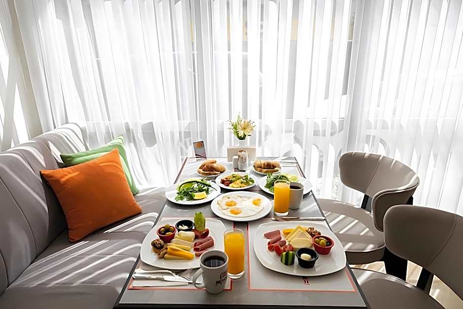 Hotel Beyond