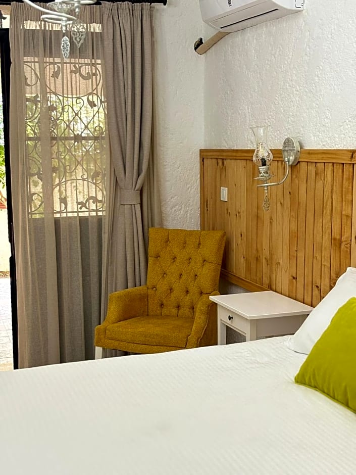 Alaçatı Albatross Hotel