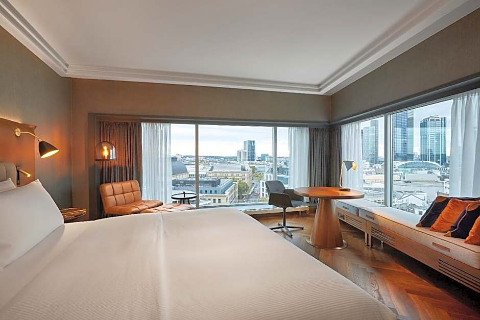 Hilton Frankfurt City Centre