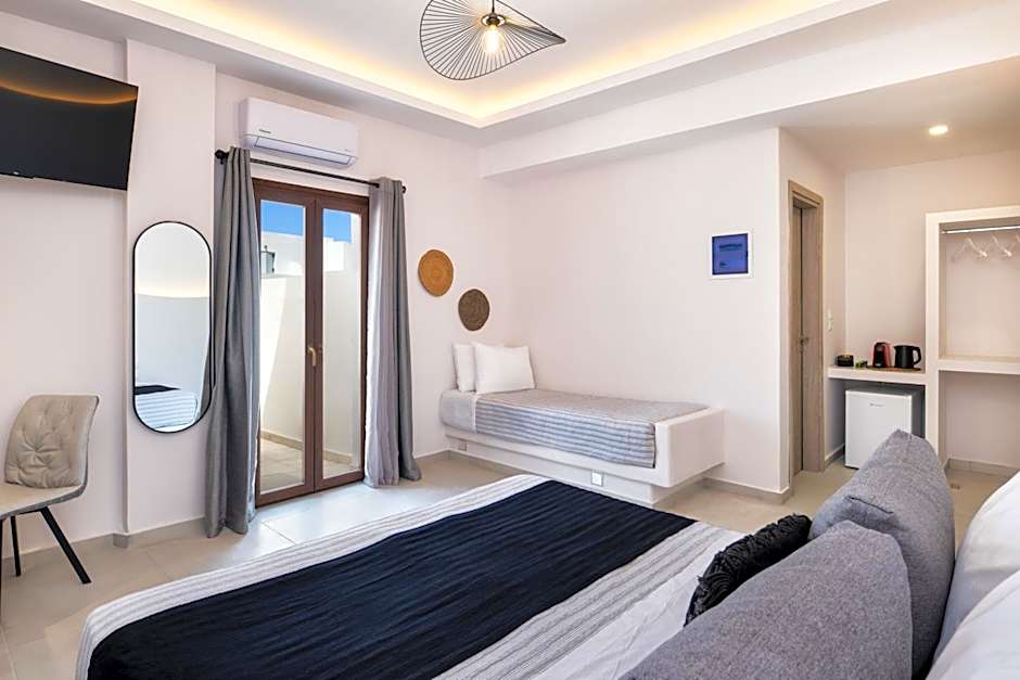 Santorinn Suites Fira