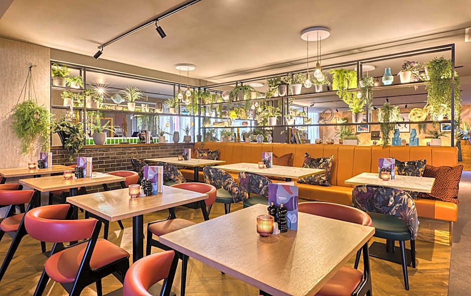 Premier Inn Cardiff City Centre (Queen Street)