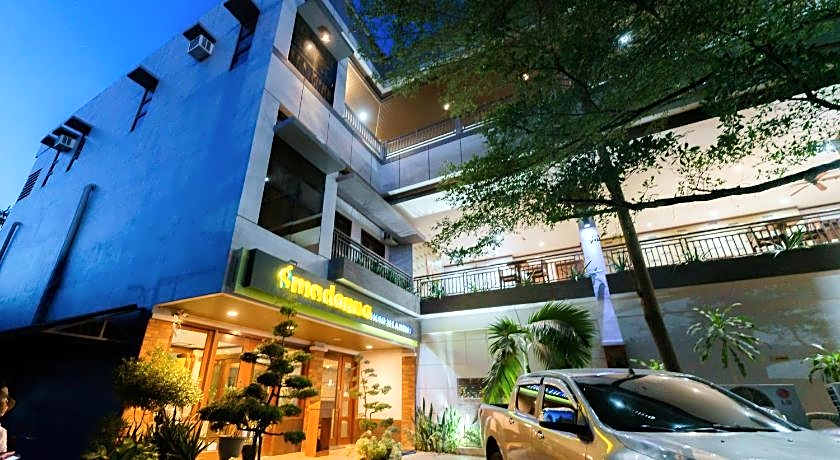 Madonna Hometel and Suites