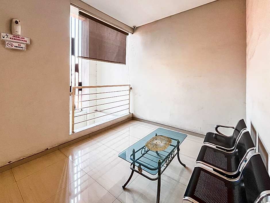 Urbanview Hotel Syariah Graha 8 Bubutan Surabaya