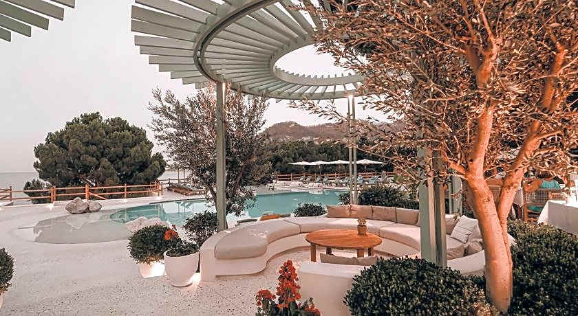 Perios Beach House - Adults Only
