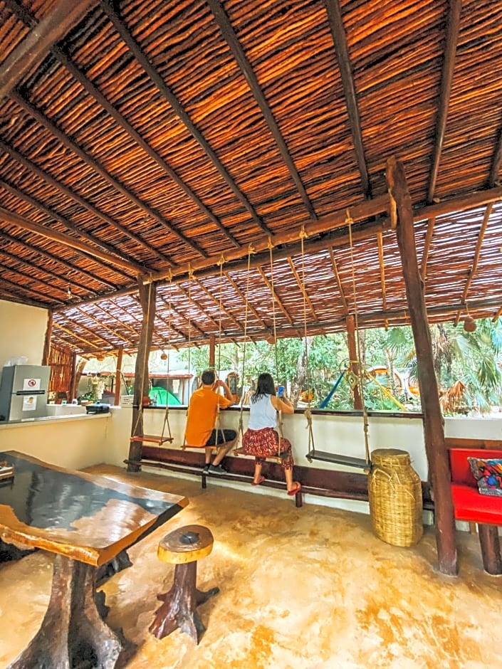 Tubo Tulum Hostel