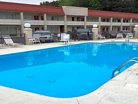 Astoria Hotel West