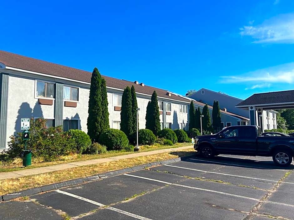 Quality Inn Plainfield I-395