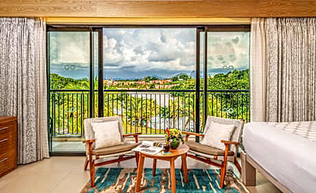 FAMILY ROOM - RIVER/ POOL FACING