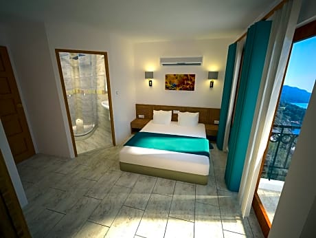 Deluxe Double Room with Sea View