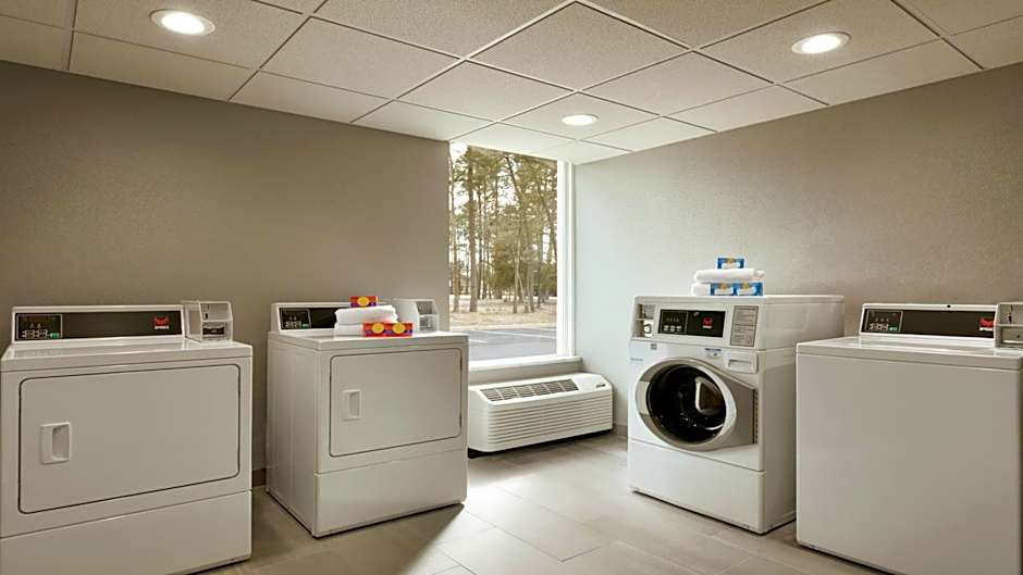 Holiday Inn Express Williamsbrg Busch Gardens Area By IHG