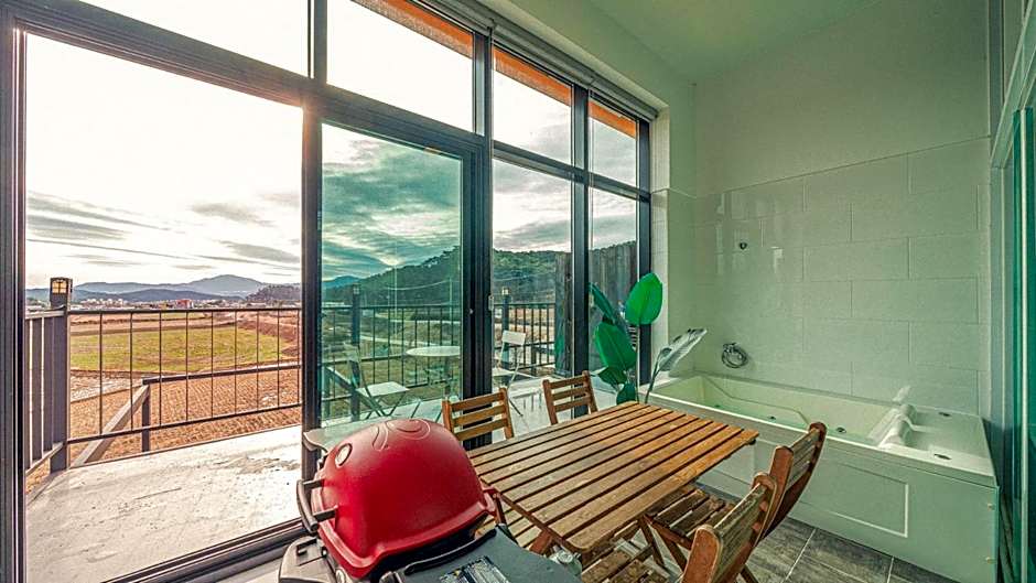 Majoong Pool Villa Pension