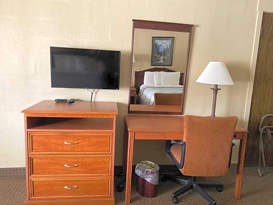 Snowshoe Motel