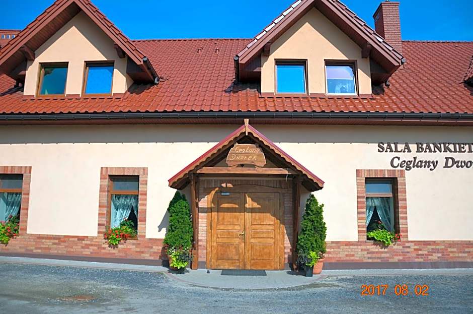 Ceglany Dworek