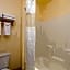 Americas Best Value Inn and Suites Bakersfield Central