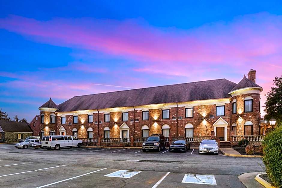 Best Western Plus Governor's Inn