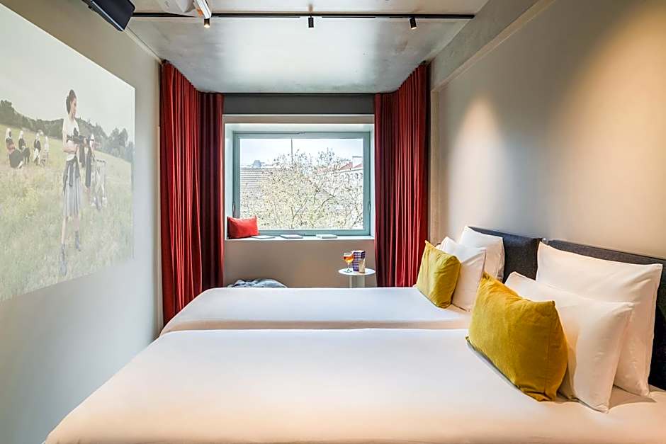mk2 Hotel Paradiso Nation
