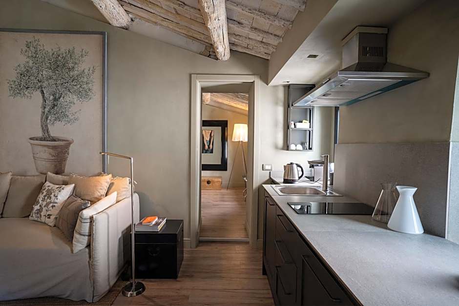 Villa Sassolini Suite & Rooms - Country Boutique Hotel