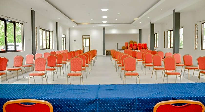 Bumi Ciboled Mitra RedDoorz near Gerbang Tol Pamulihan