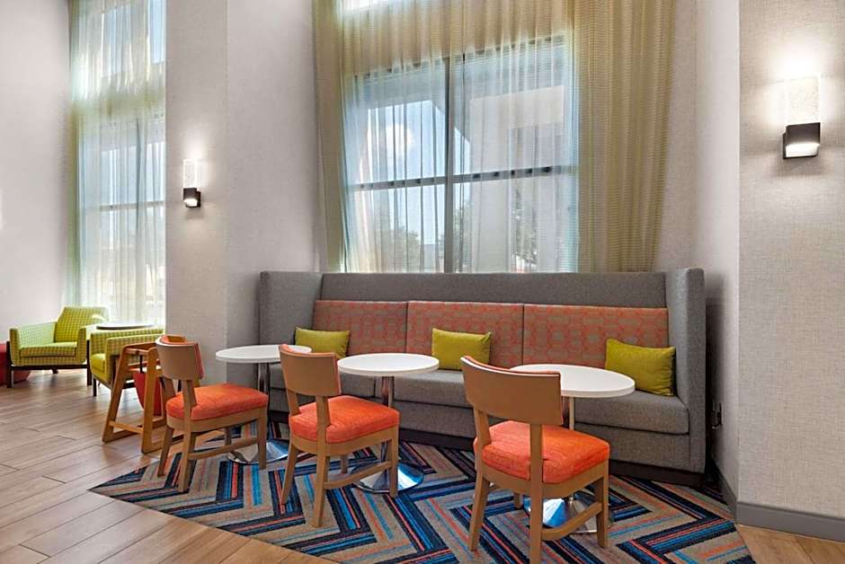 Hampton Inn By Hilton & Suites Pensacola I-10 N At University Town Plaza