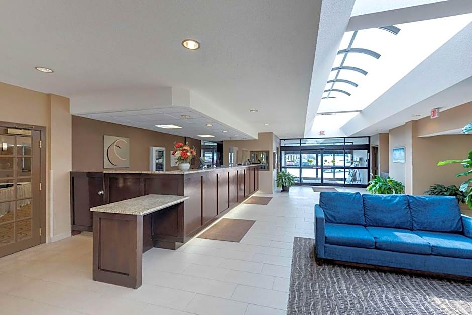 Comfort Inn The Pointe