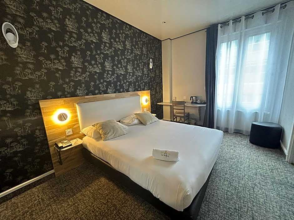 Brit Hotel Privilège Le Royal - Centre Gare