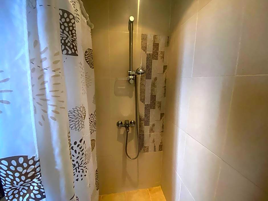 Vezhen Hotel - Free Parking