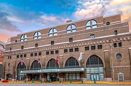 Pear Tree Inn St. Louis Convention Center