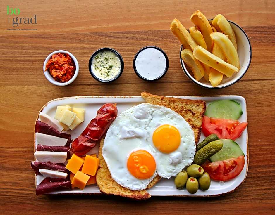 Hotel Bograd - Apartments & Lounge Station