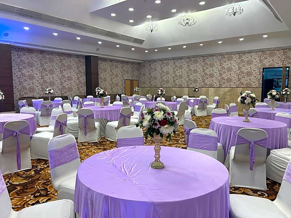 Vibe By The LaLiT Traveller