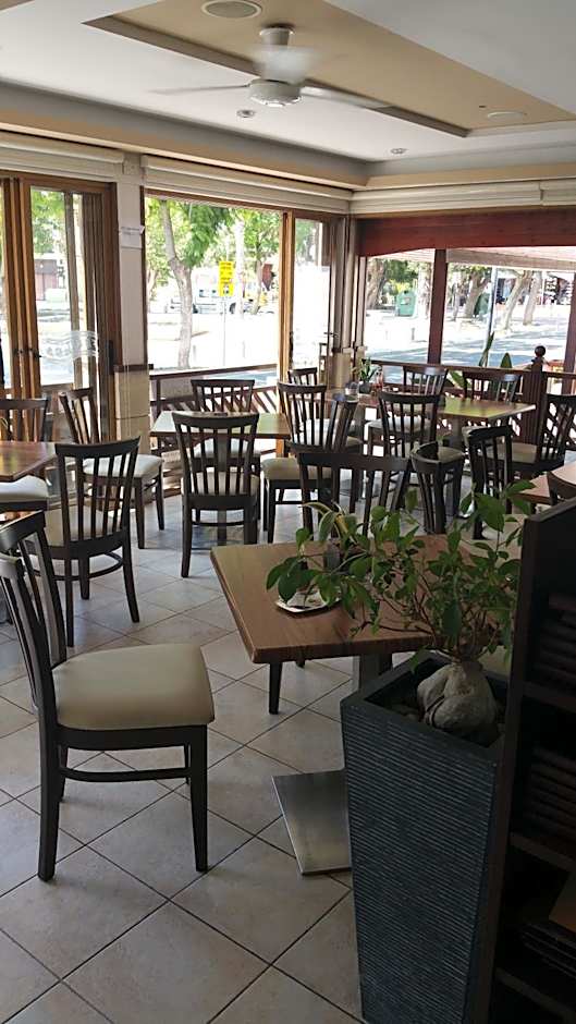 Alecos Hotel Apartments